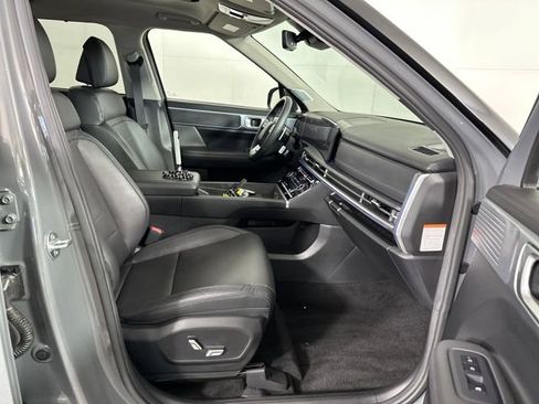 Used 2024 Hyundai Santa Fe Limited image 28