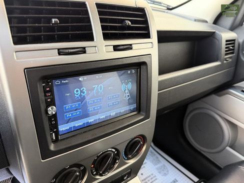 Used 2007 Jeep Patriot Limited w/ Driver Convenience Group FWD image 17