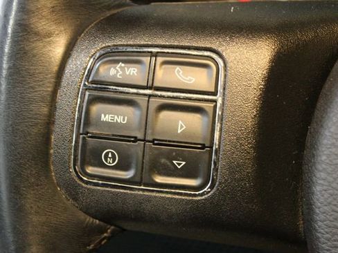 Used 2015 Jeep Wrangler Unlimited Sahara w/ Dual Top Group AWD/4WD image 17