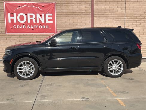 Used 2023 Dodge Durango GT RWD image 2
