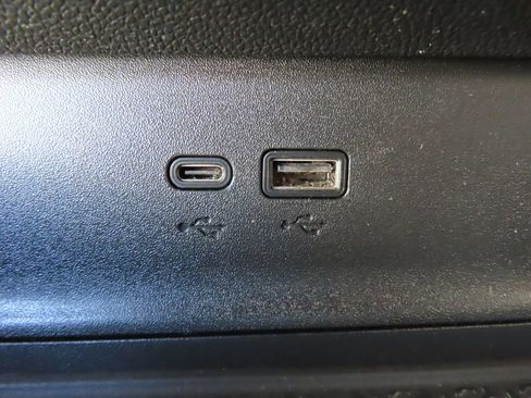Certified 2025 Chevrolet Equinox LT w/ Convenience Package II AWD/4WD image 8
