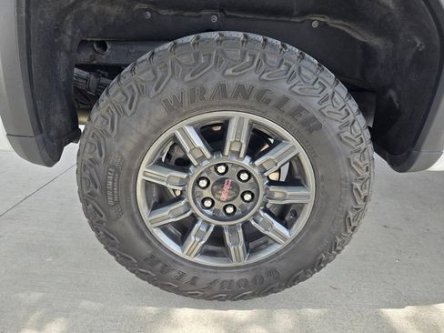 Certified 2024 GMC Sierra 1500 AT4X AWD/4WD image 27