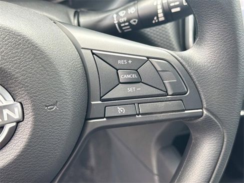 New 2025 Nissan Kicks Play S image 25