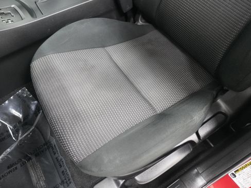 Used 2013 MAZDA MAZDA3 i Touring FWD image 12