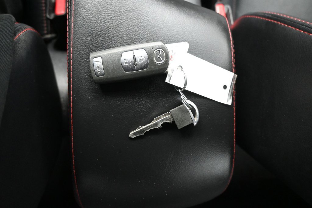Used 2016 MAZDA MAZDA3 i Grand Touring FWD image 18