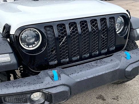 Used 2023 Jeep Wrangler Unlimited w/ Cold Weather Group AWD/4WD image 26