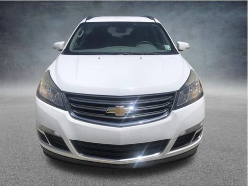 Used 2017 Chevrolet Traverse LT FWD image 3