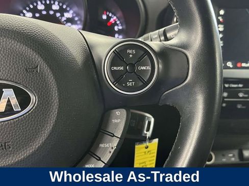 Used 2015 Kia Soul ! w/ Sun & Sound Package FWD image 28