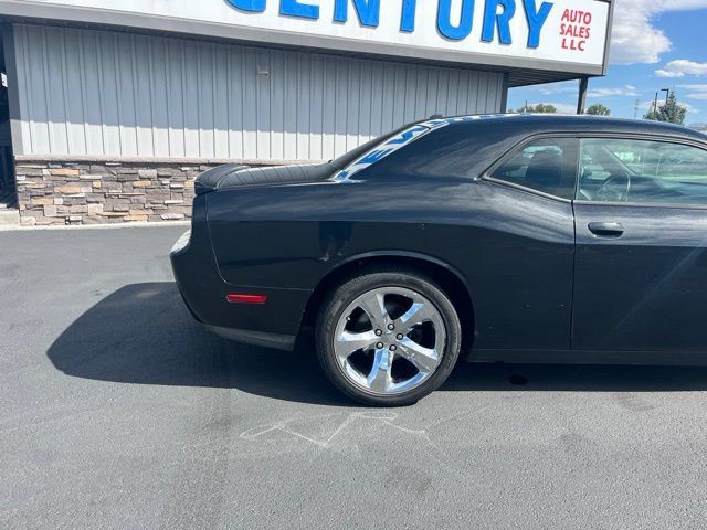 Used 2014 Dodge Challenger SXT Plus RWD image 15