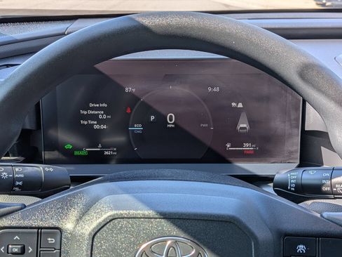 Used 2026 Toyota RAV4 LE AWD/4WD image 20