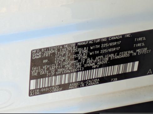 Used 2024 Toyota RAV4 LE image 31