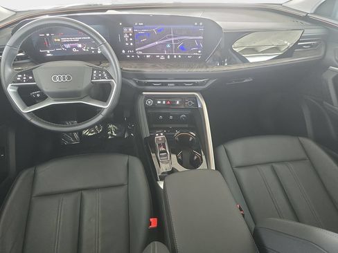 Certified 2025 Audi Q5 Premium w/ Convenience Package AWD/4WD image 9