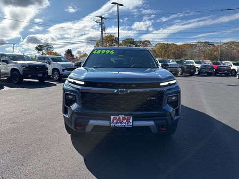 Used 2025 Chevrolet Traverse Z71 image 10