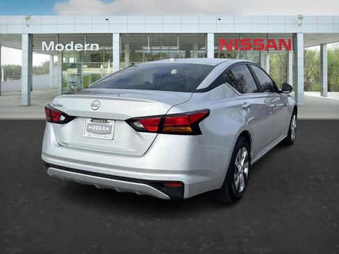 Certified 2025 Nissan Altima 2.5 S image 5