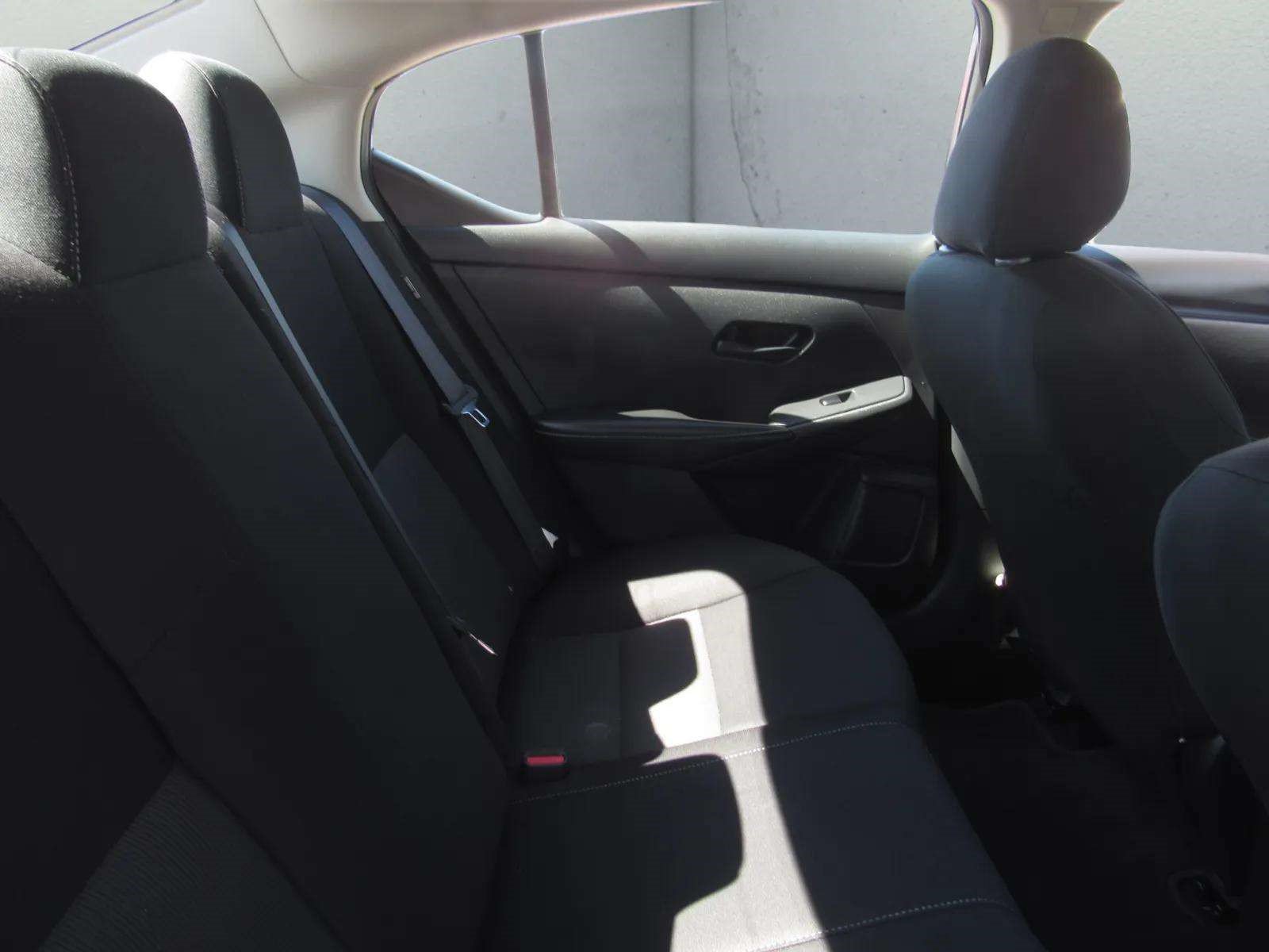 Used 2024 Nissan Sentra SV FWD image 11