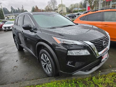 Used 2023 Nissan Rogue SV w/ SV Premium B Package image 3