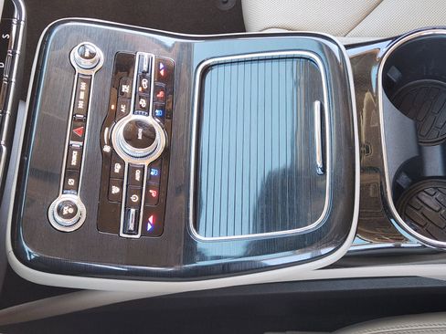 Used 2023 Lincoln Nautilus Reserve w/ Equipment Group 201A image 22