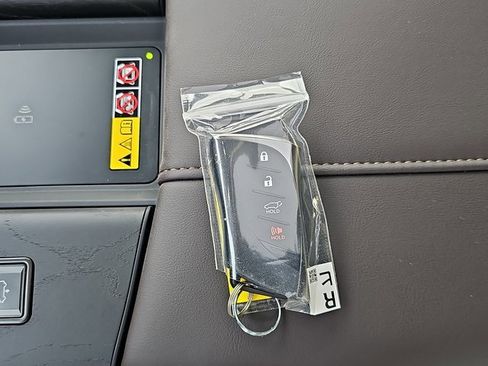 New 2026 Lexus LX 600 4WD w/ Appearance Package image 40