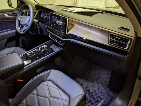 New 2026 Volkswagen Atlas SE image 21