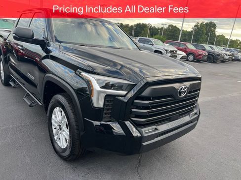 Used 2024 Toyota Tundra SR5 w/ SR5 Premium Package AWD/4WD image 8