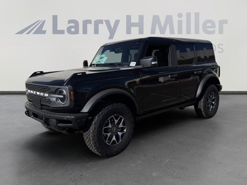 New 2025 Ford Bronco Badlands image 1