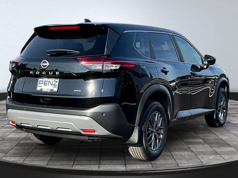 Used 2023 Nissan Rogue S AWD/4WD image 6