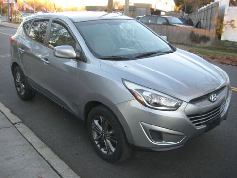 Used 2014 Hyundai Tucson GLS AWD/4WD image 3