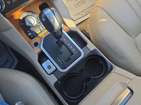 Used 2010 Land Rover LR4 HSE image 30