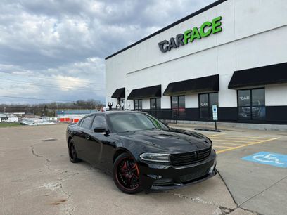 Used 2020 Dodge Charger SXT w/ Blacktop Package
