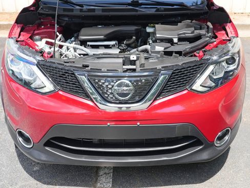 Used 2018 Nissan Rogue Sport SL w/ SL Premium Package FWD image 7