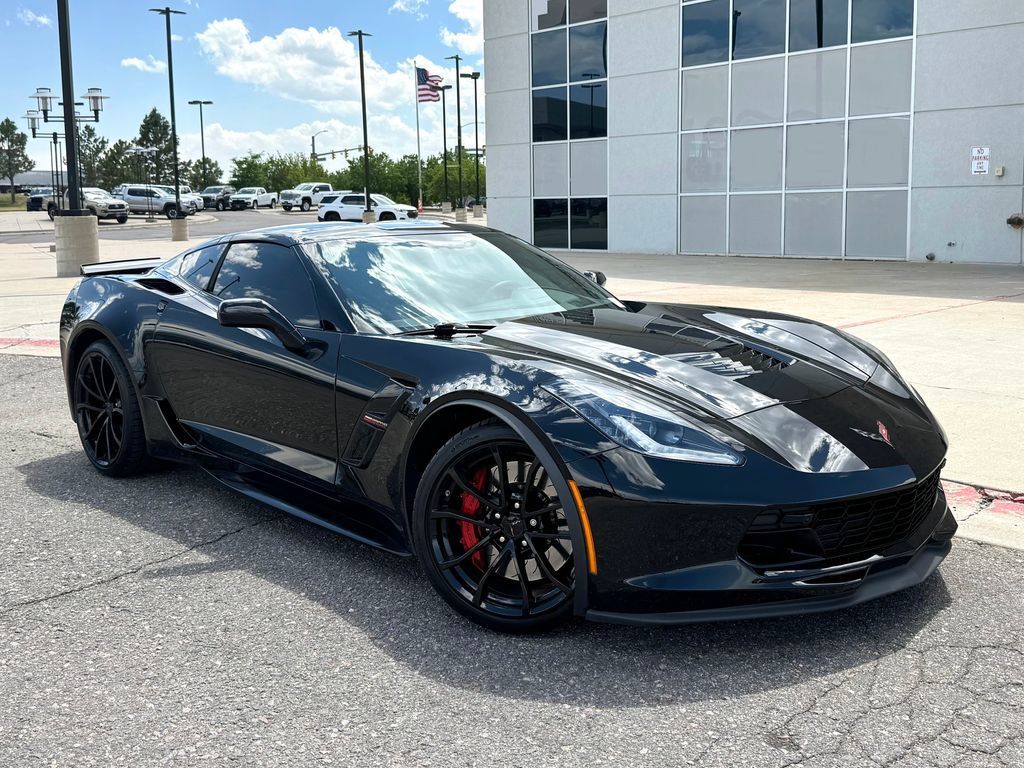 Used 2019 Chevrolet Corvette Grand Sport RWD image 2