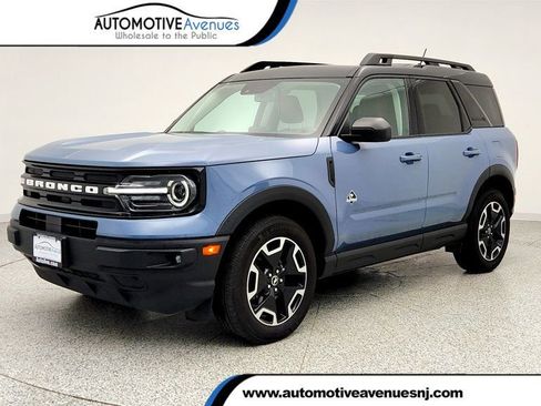 Used 2024 Ford Bronco Sport Outer Banks w/ Tech Package image 1