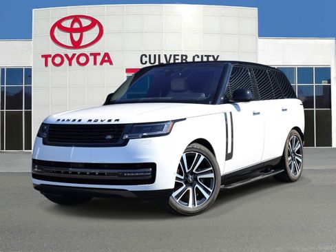 Used 2023 Land Rover Range Rover SE AWD/4WD image 1