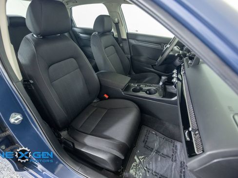 Used 2025 Honda Civic LX image 44