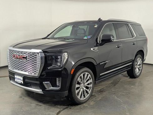 Used 2021 GMC Yukon Denali w/ Denali Premium Package AWD/4WD image 4