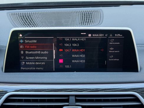 Used 2022 BMW 750i xDrive w/ M Sport Package image 30