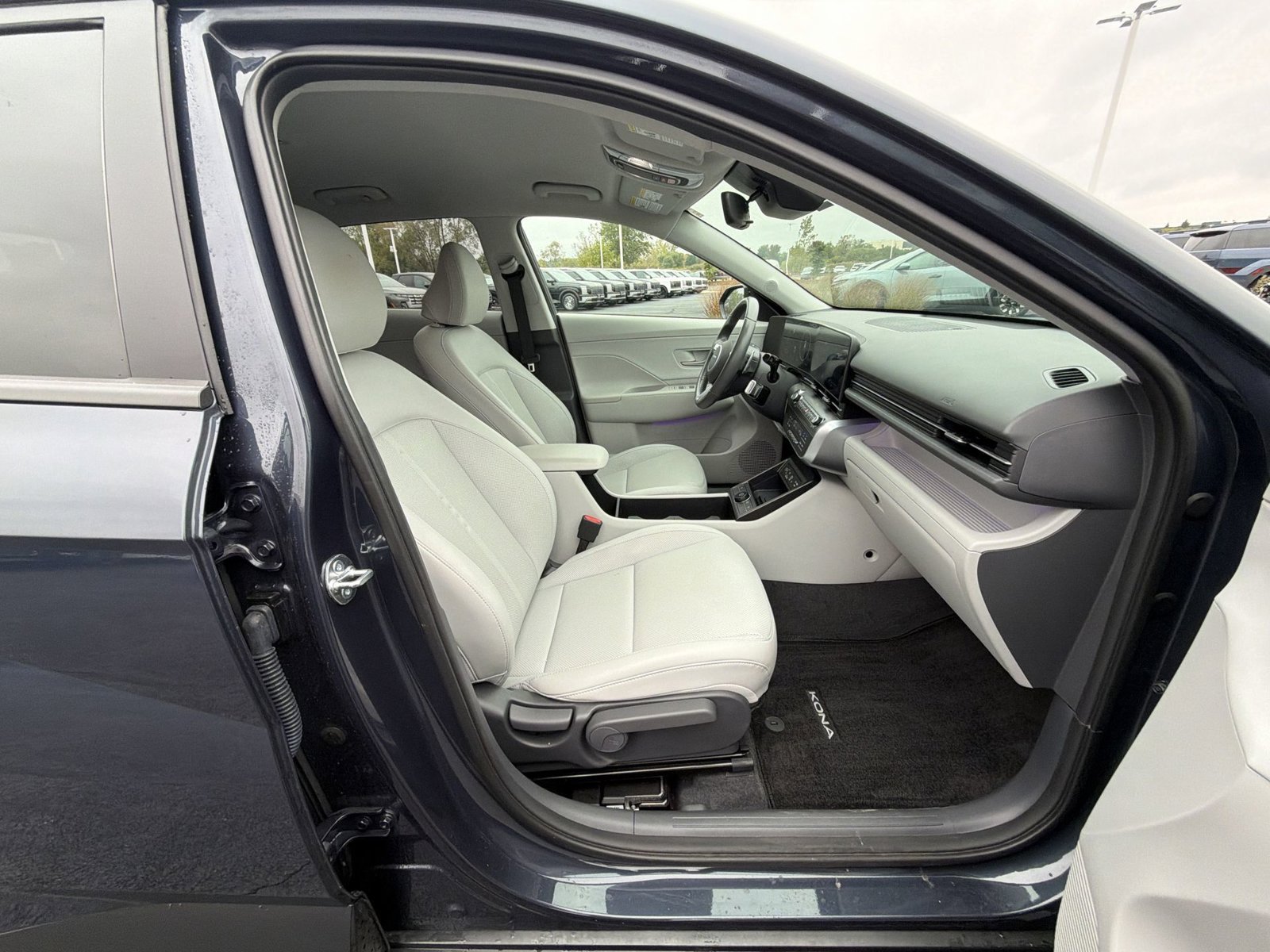 Used 2026 Hyundai Kona SEL Premium AWD/4WD image 26