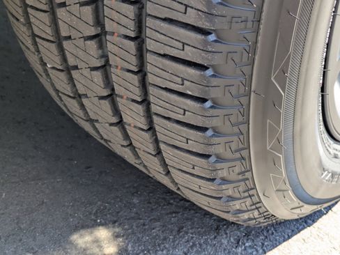 New 2026 RAM 1500 4x4 Crew Cab image 12