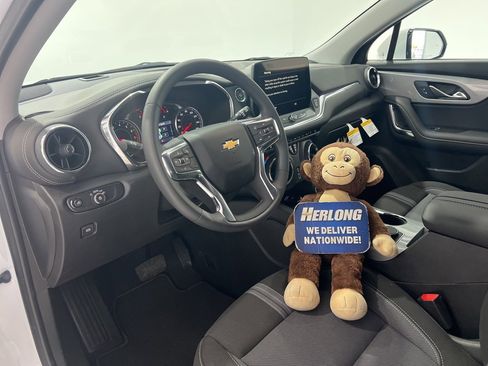 New 2026 Chevrolet Blazer LT w/ LPO, Black Sport Package image 9