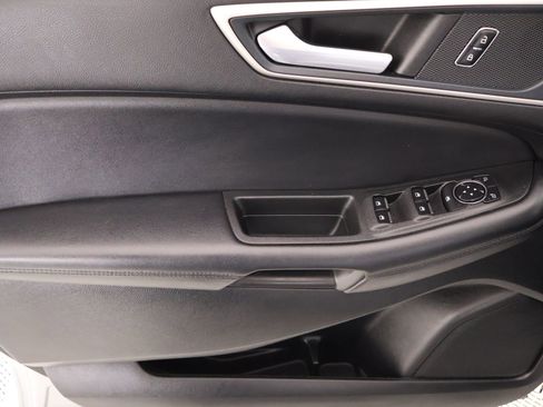 Used 2024 Ford Edge SEL image 15