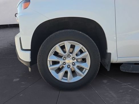 Used 2022 Chevrolet Silverado 1500 Custom AWD/4WD image 14