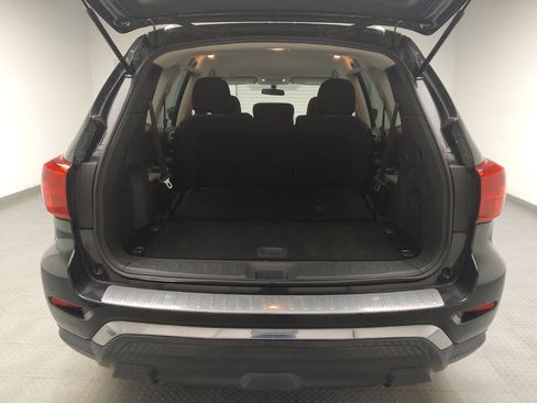 Used 2017 Nissan Pathfinder S AWD/4WD image 29
