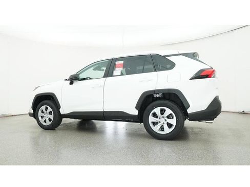 Used 2025 Toyota RAV4 LE FWD image 25
