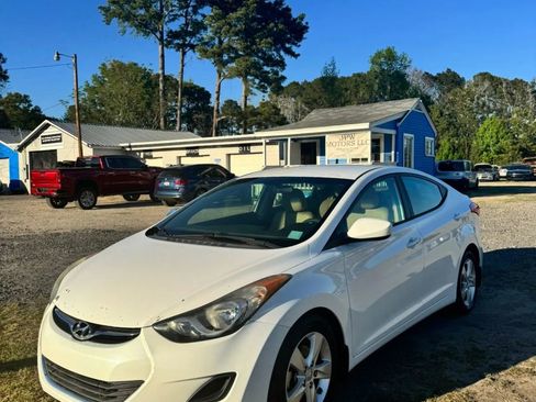 Used 2013 Hyundai Elantra GLS image 4