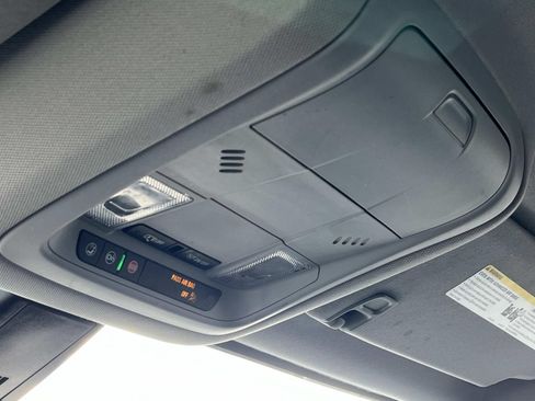 Used 2023 GMC Acadia SLE w/ Driver Convenience Package FWD image 35