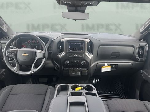 Used 2025 Chevrolet Silverado 1500 Custom image 12