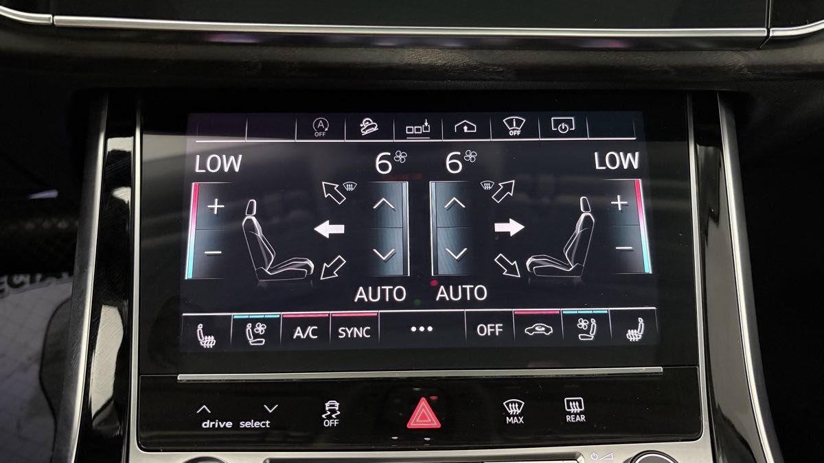 Used 2020 Audi Q7 3.0T Prestige w/ Prestige Package AWD/4WD image 21