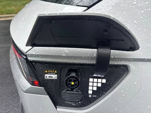 Used 2024 Hyundai Ioniq 5 SEL RWD image 9