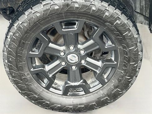 Used 2016 Nissan Titan SL image 31