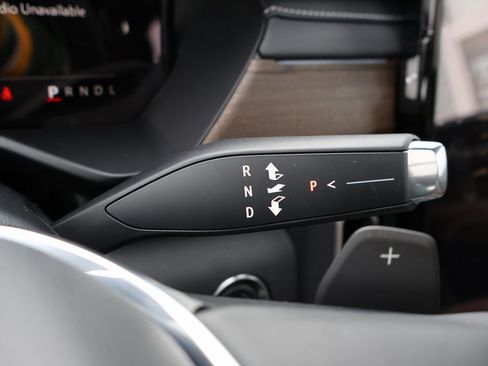 New 2026 GMC Acadia Denali Ultimate w/ LPO, Floor Liner Package image 17